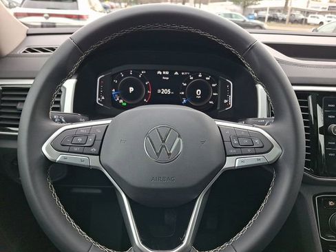 Used 2023 Volkswagen Atlas SE w/ Panoramic Sunroof Package image 20