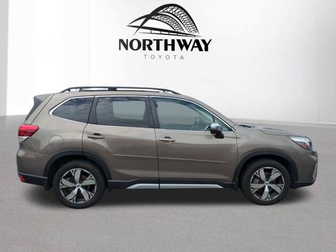 Used 2021 Subaru Forester Touring AWD/4WD image 2