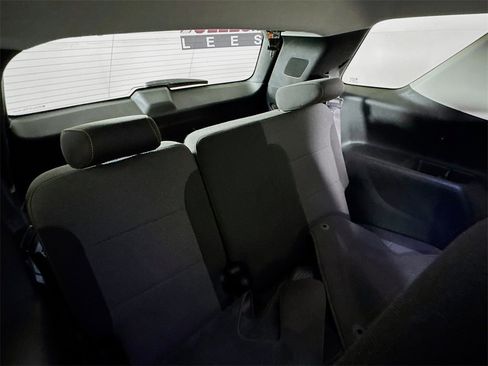 Used 2020 Chevrolet Traverse LT image 25