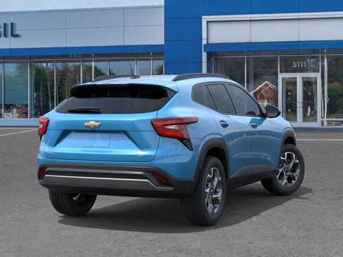 New 2026 Chevrolet Trax LT FWD image 4