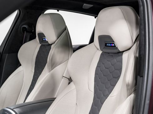 Used 2024 BMW X6 M Competition w/ Executive Package image 16