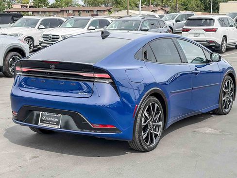 Used 2025 Toyota Prius Plug-In Hybrid w/ Limited Premium Package image 4