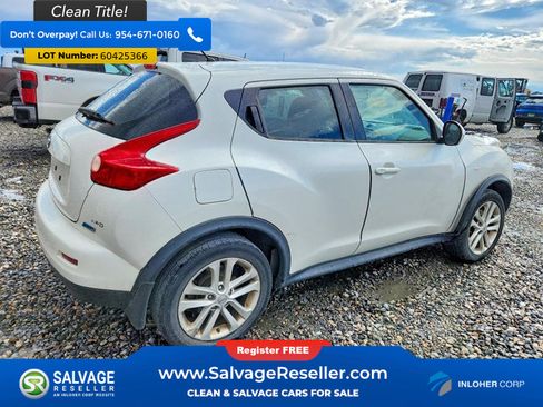 Used 2014 Nissan Juke S AWD/4WD image 4