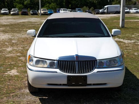 Used 1999 Lincoln Town Car Executive image 23