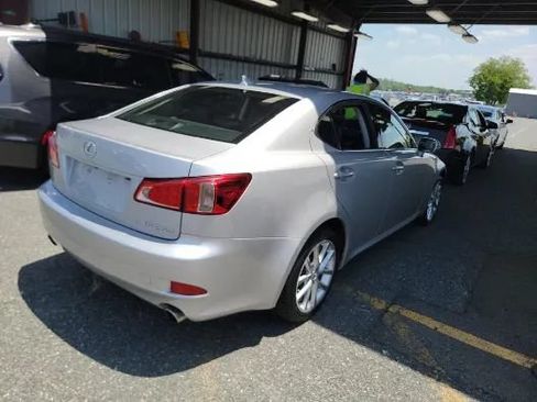 Used 2013 Lexus IS 250 AWD w/ Luxury Plus Pkg Value Edition image 4