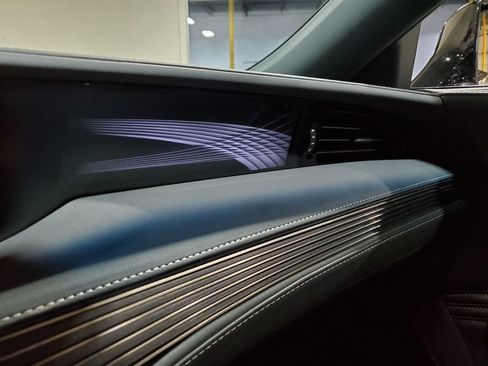 Used 2020 Lexus LS 500 w/ Accessory Package (Z2) RWD image 36