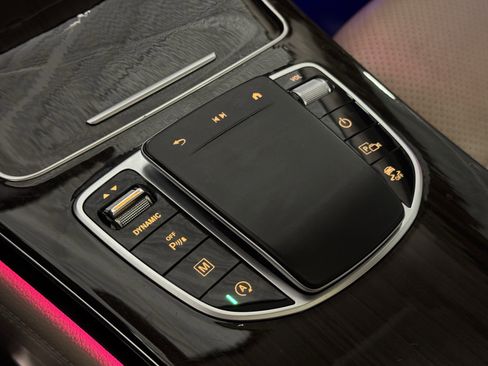 Used 2021 Mercedes-Benz GLC 300 4MATIC w/ Premium Package image 30