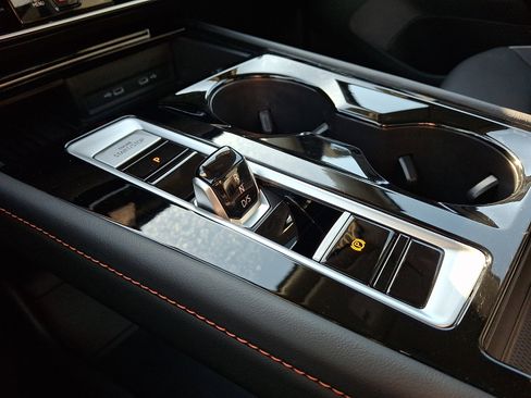 Certified 2025 Volkswagen Atlas Peak Edition SE image 16