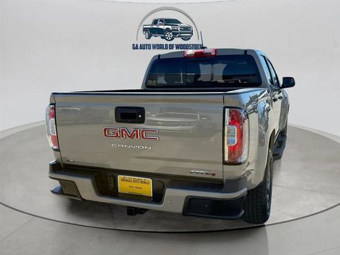 Used 2022 GMC Canyon AT4 w/ Driver Alert Package AWD/4WD image 4
