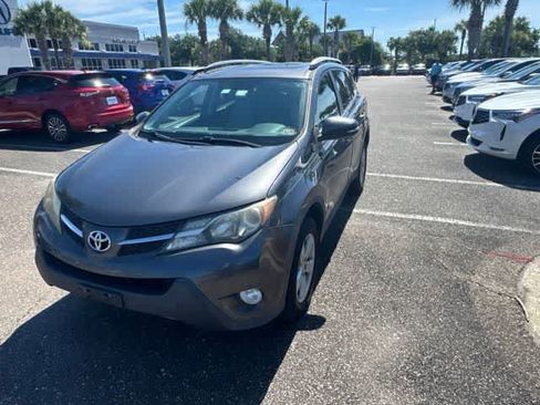 Used 2014 Toyota RAV4 XLE AWD/4WD image 2