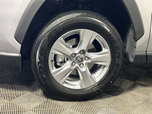Used 2025 Toyota RAV4 XLE image 12