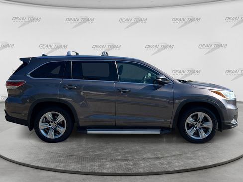 Used 2015 Toyota Highlander Limited Platinum AWD/4WD image 8