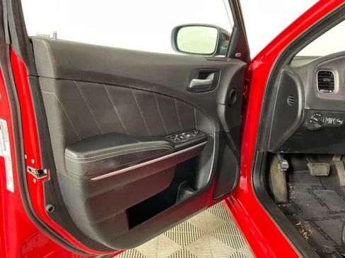 Used 2023 Dodge Charger SXT RWD image 13