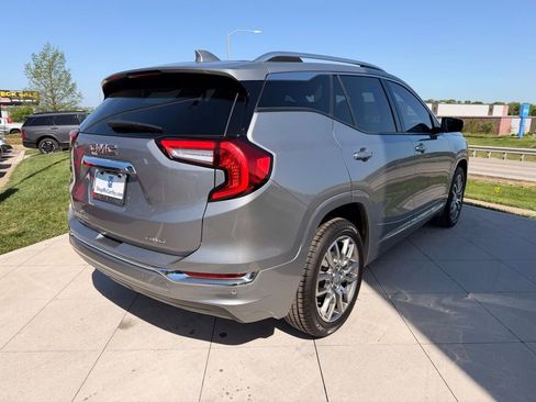 Used 2023 GMC Terrain Denali AWD/4WD image 9