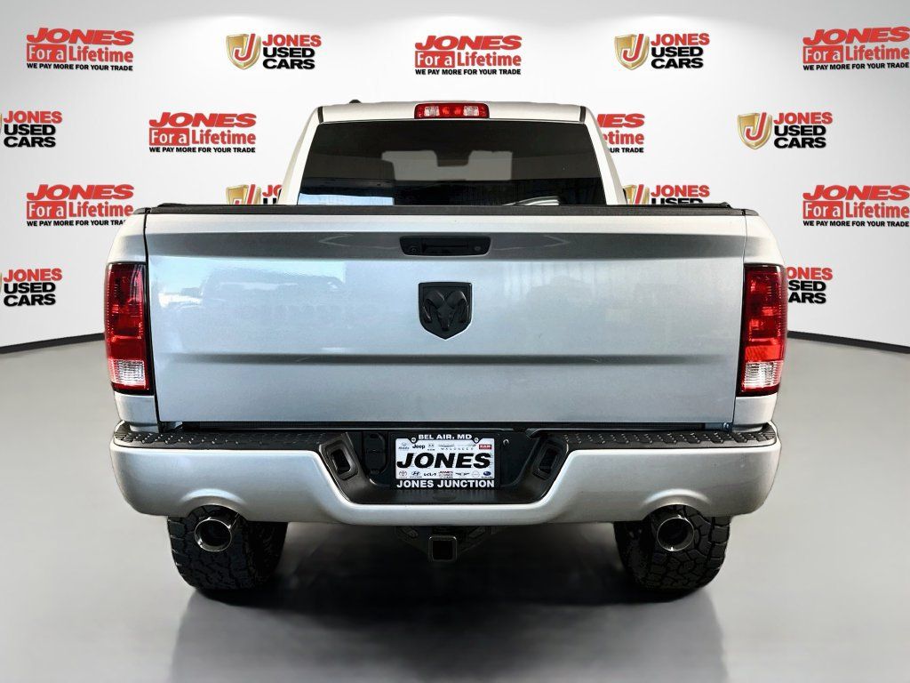 Used 2017 RAM 1500 Express w/ Express Value Package AWD/4WD image 14