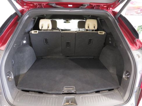 Used 2017 Cadillac XT5 FWD image 12