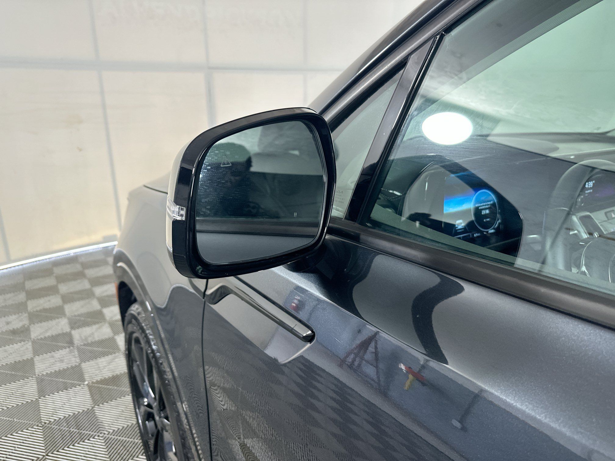 Used 2023 Kia Sorento SX FWD image 10