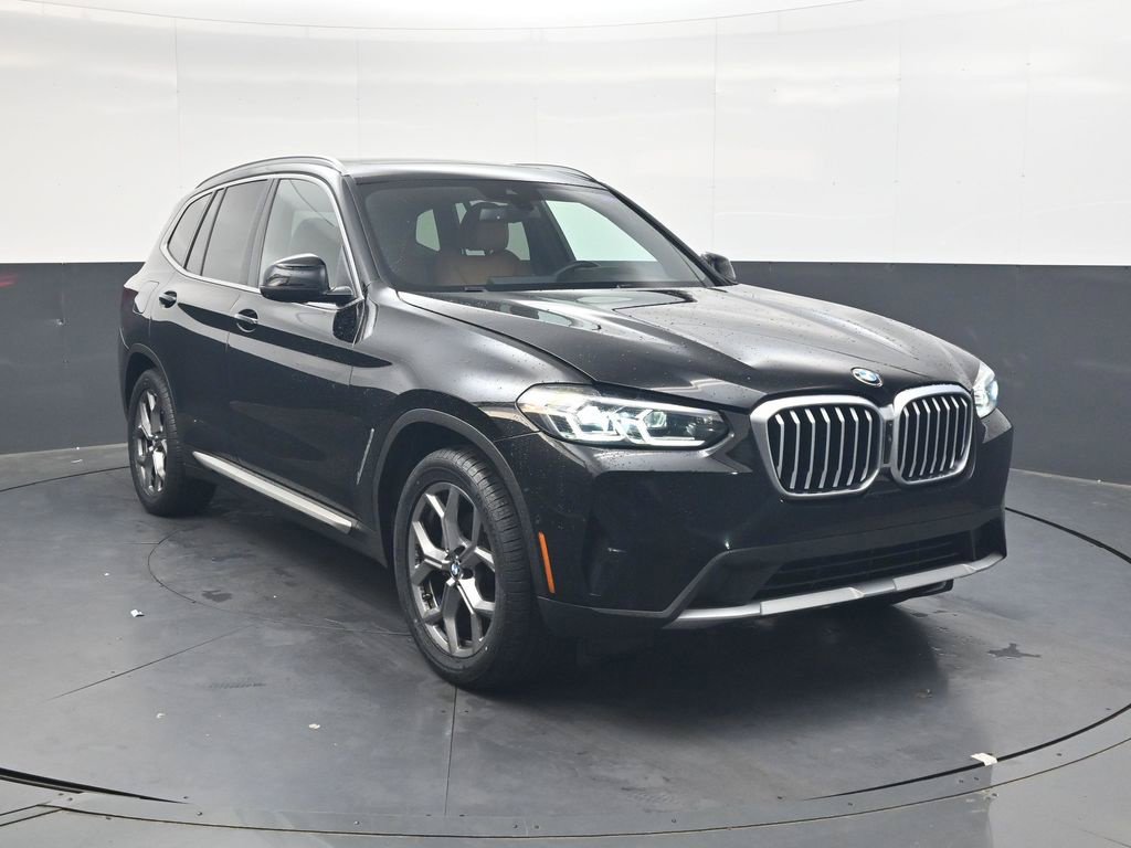 Used 2024 BMW X3 sDrive30i w/ Convenience Package RWD image 2