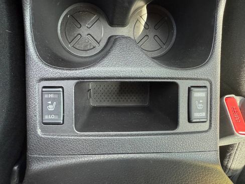 Used 2015 Nissan Rogue SV w/ SV Premium Package image 26