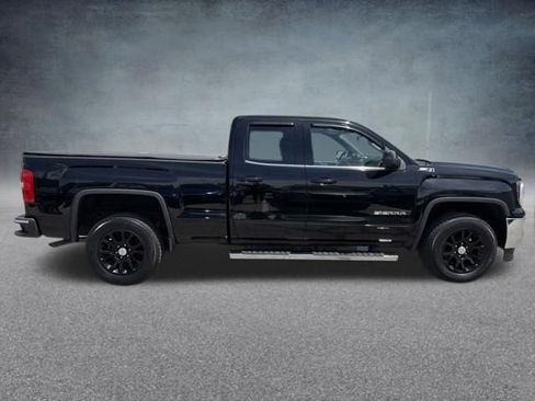 Used 2019 GMC Sierra 1500 SLE w/ SLE Value Package AWD/4WD image 6