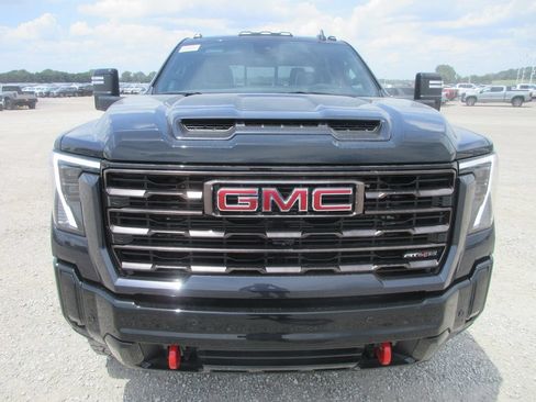 New 2026 GMC Sierra 2500 AT4X AWD/4WD image 12