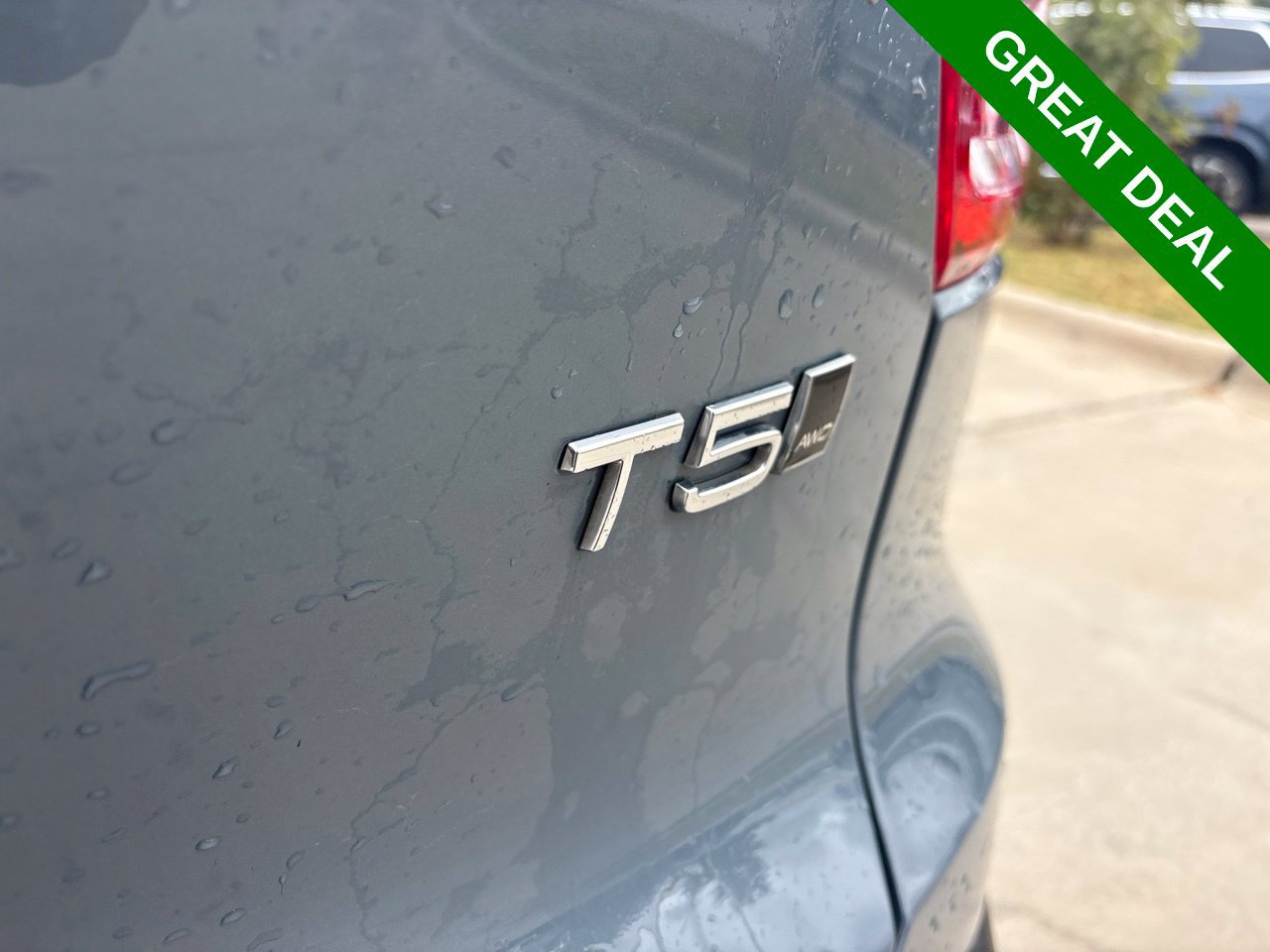 Used 2021 Volvo XC40 T5 R-Design w/ Advanced Package AWD/4WD image 8
