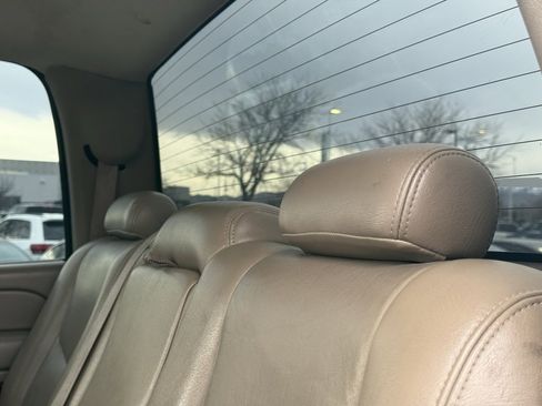 Used 2005 Chevrolet Silverado 2500 LT w/ Heavy-Duty Power Package image 24