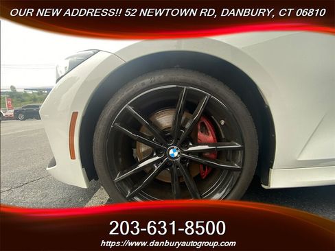 Used 2023 BMW 330i xDrive Sedan w/ M Sport Package AWD/4WD image 6
