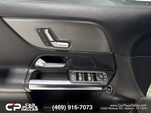 Used 2021 Mercedes-Benz GLA 250 w/ Premium Package image 13