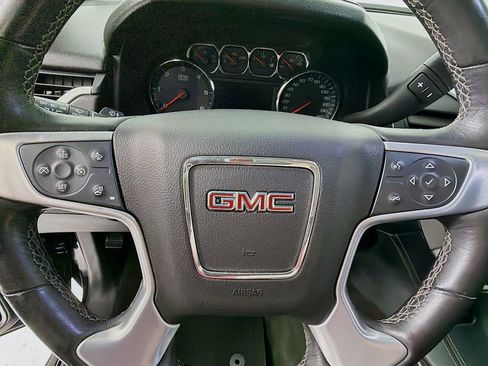 Used 2017 GMC Yukon SLT AWD/4WD image 11