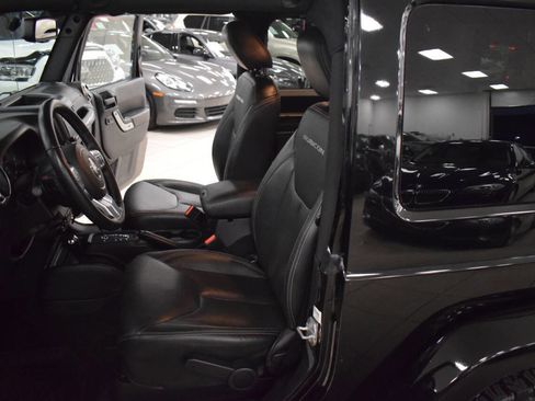 Used 2017 Jeep Wrangler Rubicon image 38