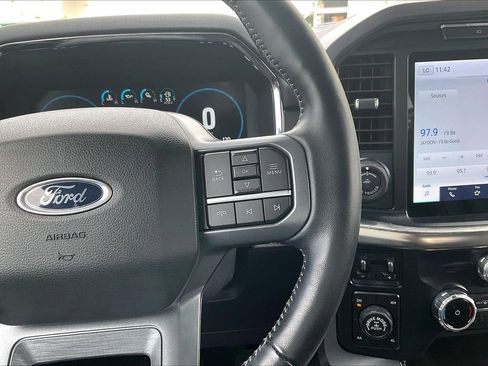 Used 2022 Ford F150 Lariat w/ Trailer Tow Package image 31