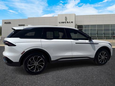 New 2026 Lincoln Nautilus Premier image 3