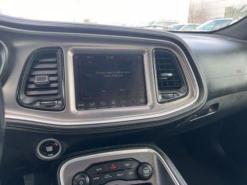 Used 2022 Dodge Challenger GT w/ Plus Package image 17