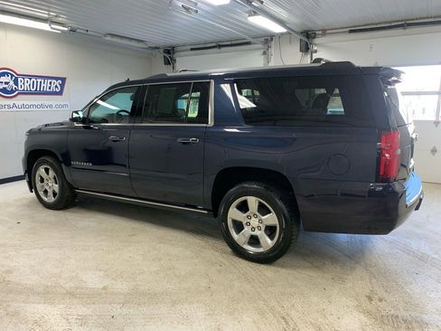 Used 2020 Chevrolet Suburban Premier w/ Max Trailering Package AWD/4WD image 3