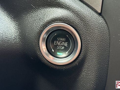 Used 2025 Chevrolet Silverado 1500 Custom image 25