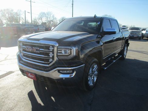 Used 2018 GMC Sierra 1500 SLT image 11