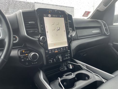 Used 2022 RAM 1500 Big Horn AWD/4WD image 17