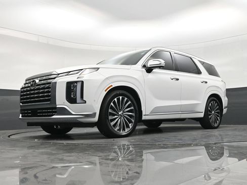 Used 2023 Hyundai Palisade Calligraphy w/ Cargo Package AWD/4WD image 20