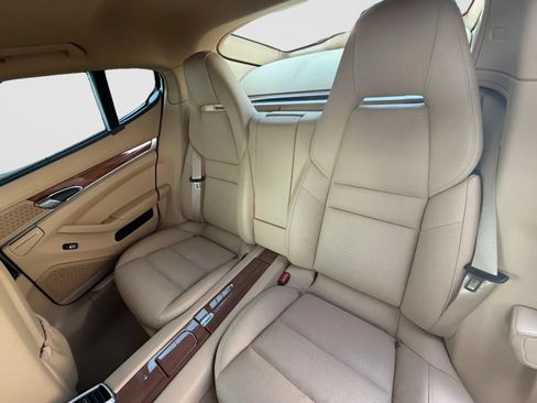 Used 2012 Porsche Panamera 4 image 15