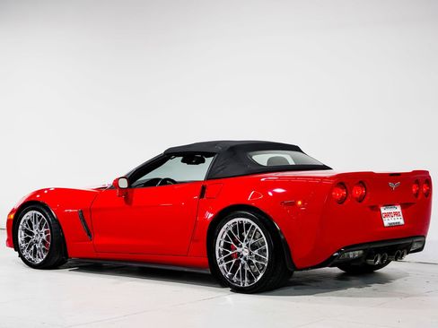 Used 2013 Chevrolet Corvette 427 w/ 1SC Preferred Equipment Group RWD image 8