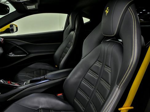 Used 2019 Ferrari 812 Superfast RWD image 23