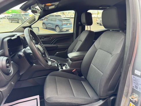Used 2024 Chevrolet Colorado Trail Boss w/ Technology Package AWD/4WD image 12