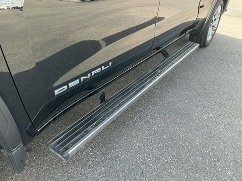 Used 2024 GMC Sierra 1500 Denali w/ Denali Reserve Package AWD/4WD image 12