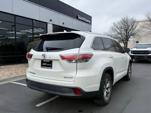 Used 2015 Toyota Highlander XLE AWD/4WD image 8