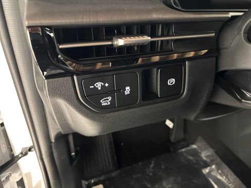 New 2026 Kia Sportage X-Line w/ X-Line Technology Package AWD/4WD image 15