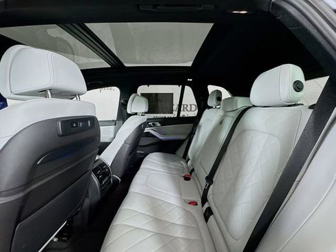 Used 2023 BMW X5 M50i w/ Executive Package image 29