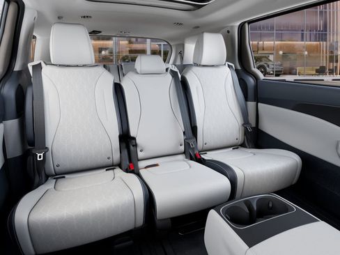 New 2026 Kia Carnival SX w/ SX Dark Edition Package FWD image 16