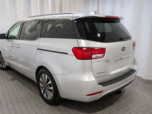 Used 2015 Kia Sedona SX image 4