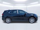 Used 2022 Chevrolet Equinox LT image 3